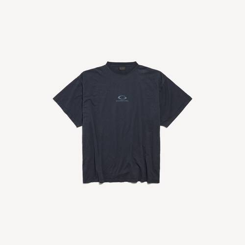 t-shirt loop sports icon oversize