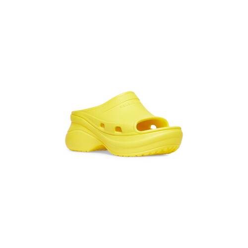 crocs yellow sandals