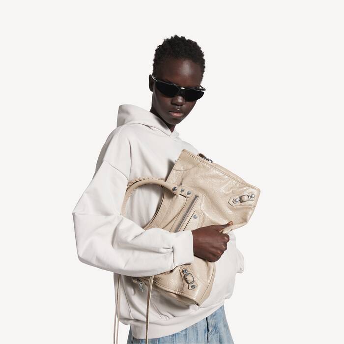 Women's Le City Bag Medium in Beige - Women | Balenciaga Hong Kong SAR EN - Image 2