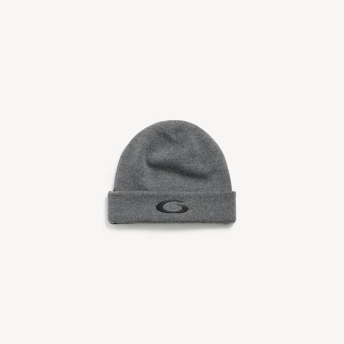loop sports icon beanie