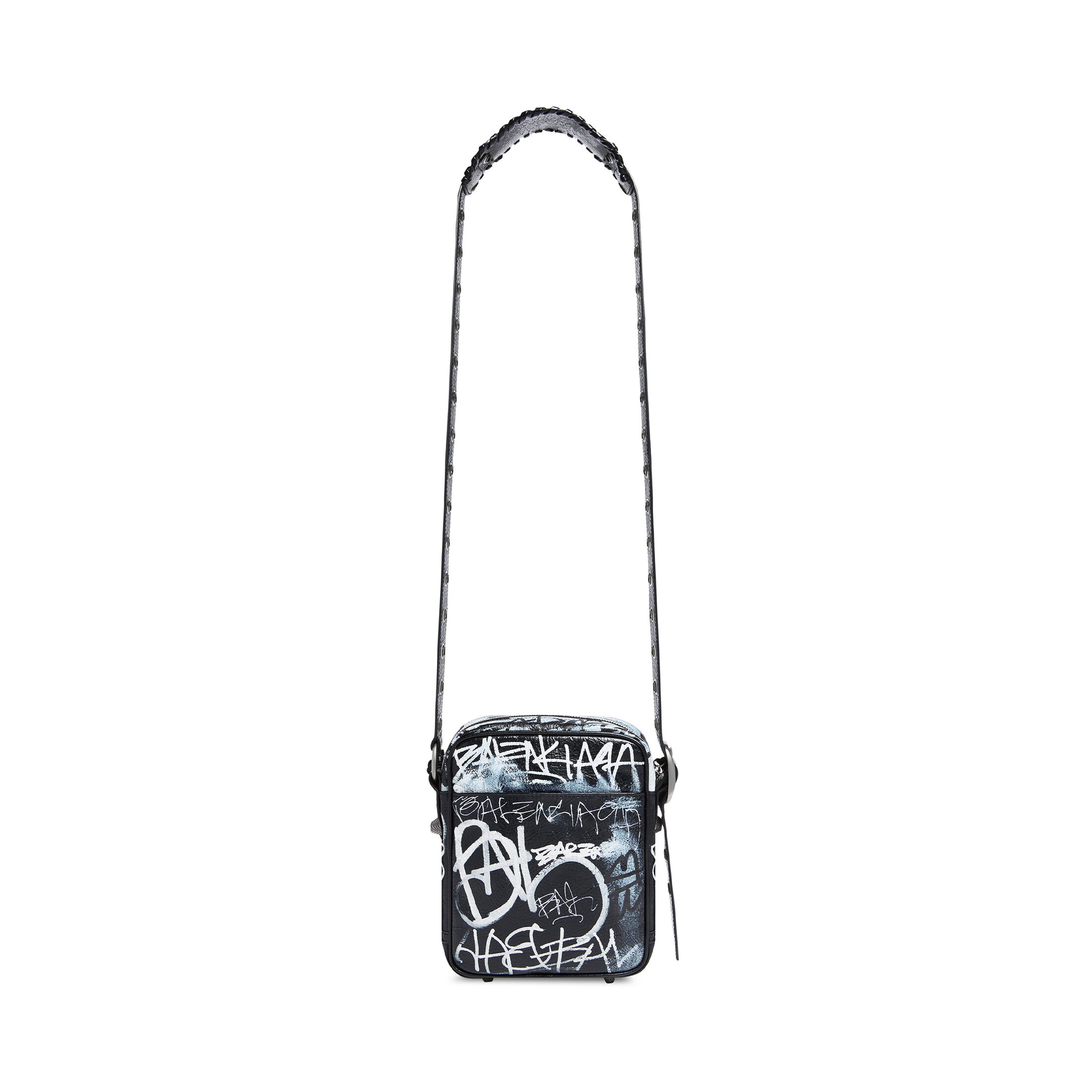 Le cagole men crossbody bag graffiti