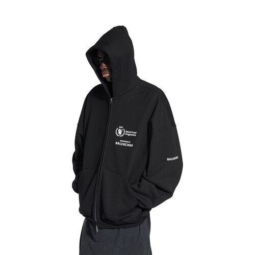 BALENCIAGA ブラック パーカー WFPサポート BALENCIAGA ブラック パーカー WFPサポート バレンシアガ」がWFP
