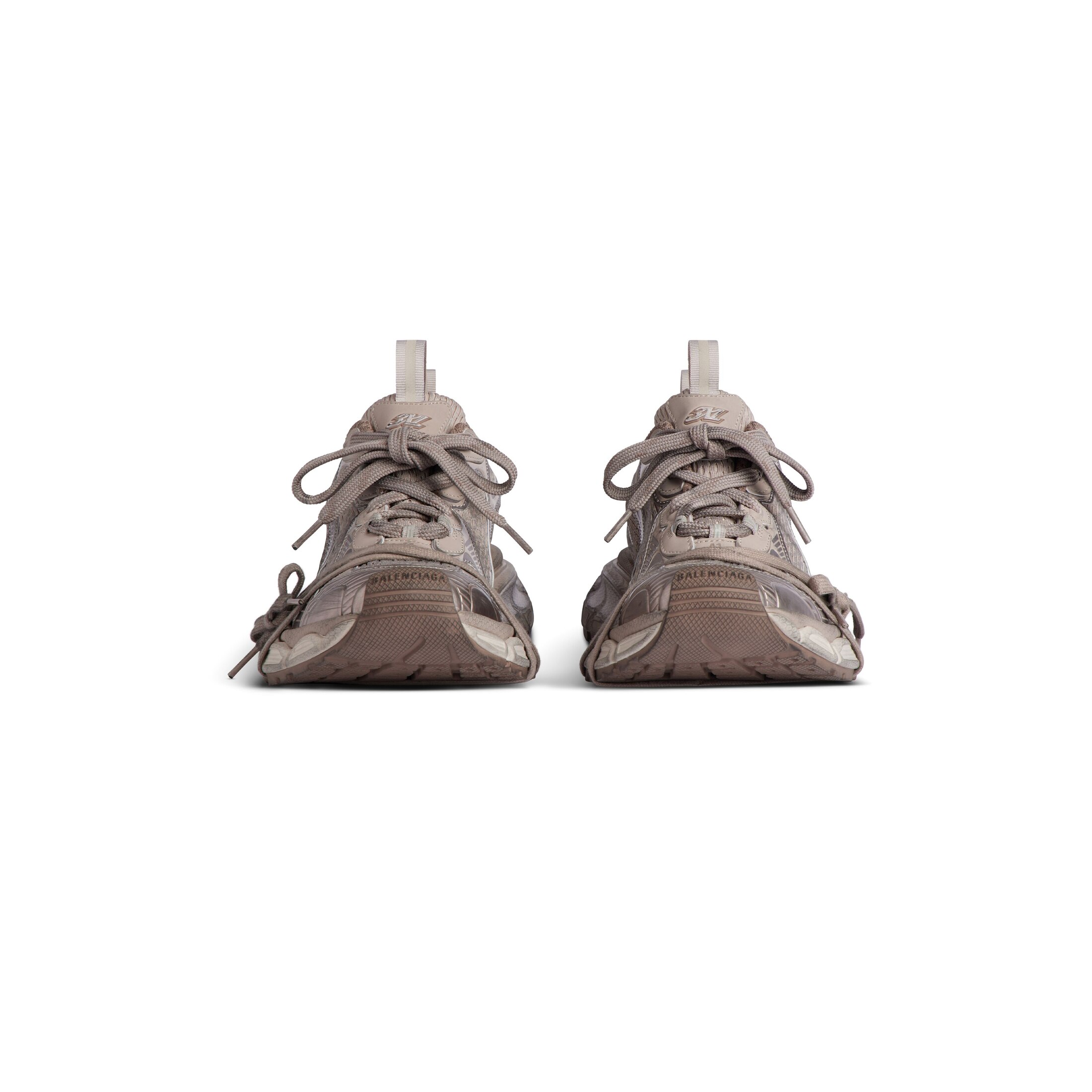 3xl sneaker