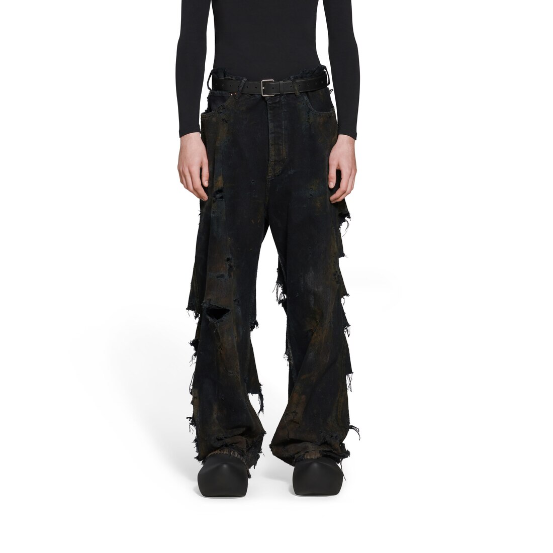 Super Destroyed Baggy Pants in Black