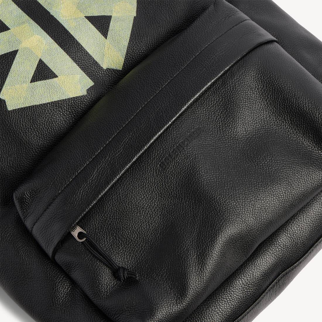 balenciaga leather zip backpack 2000s City Black Rope Featuring a sleek silhouette and crafted with attention to detail Balenciaga City Leather Backpack