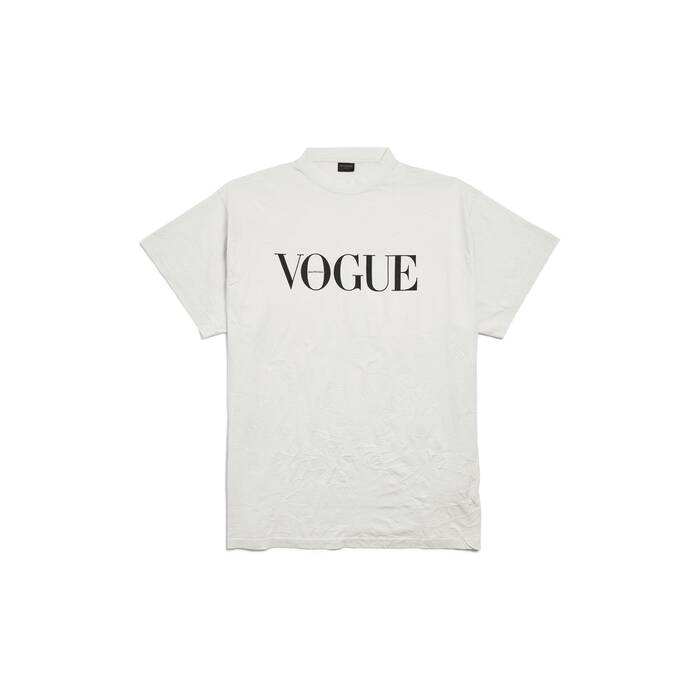 t-shirt balenciaga | vogue oversize