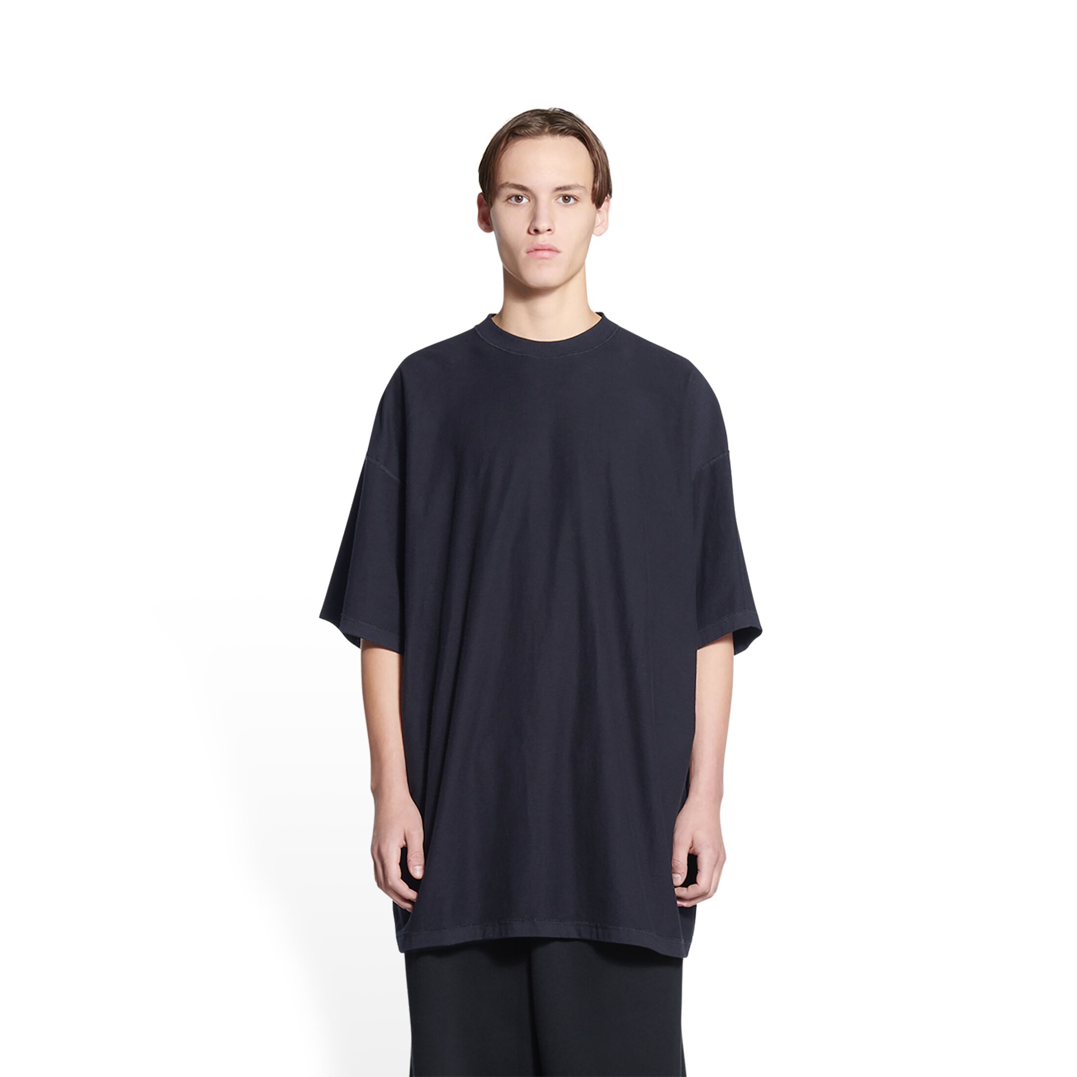 Women's Balenciaga Tab T-shirt Oversized in Black | Balenciaga AU