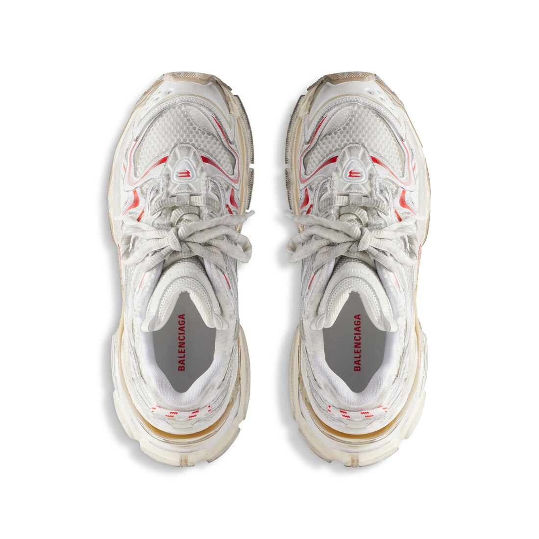 Women s Runner 2.0 Sneaker in White beige red