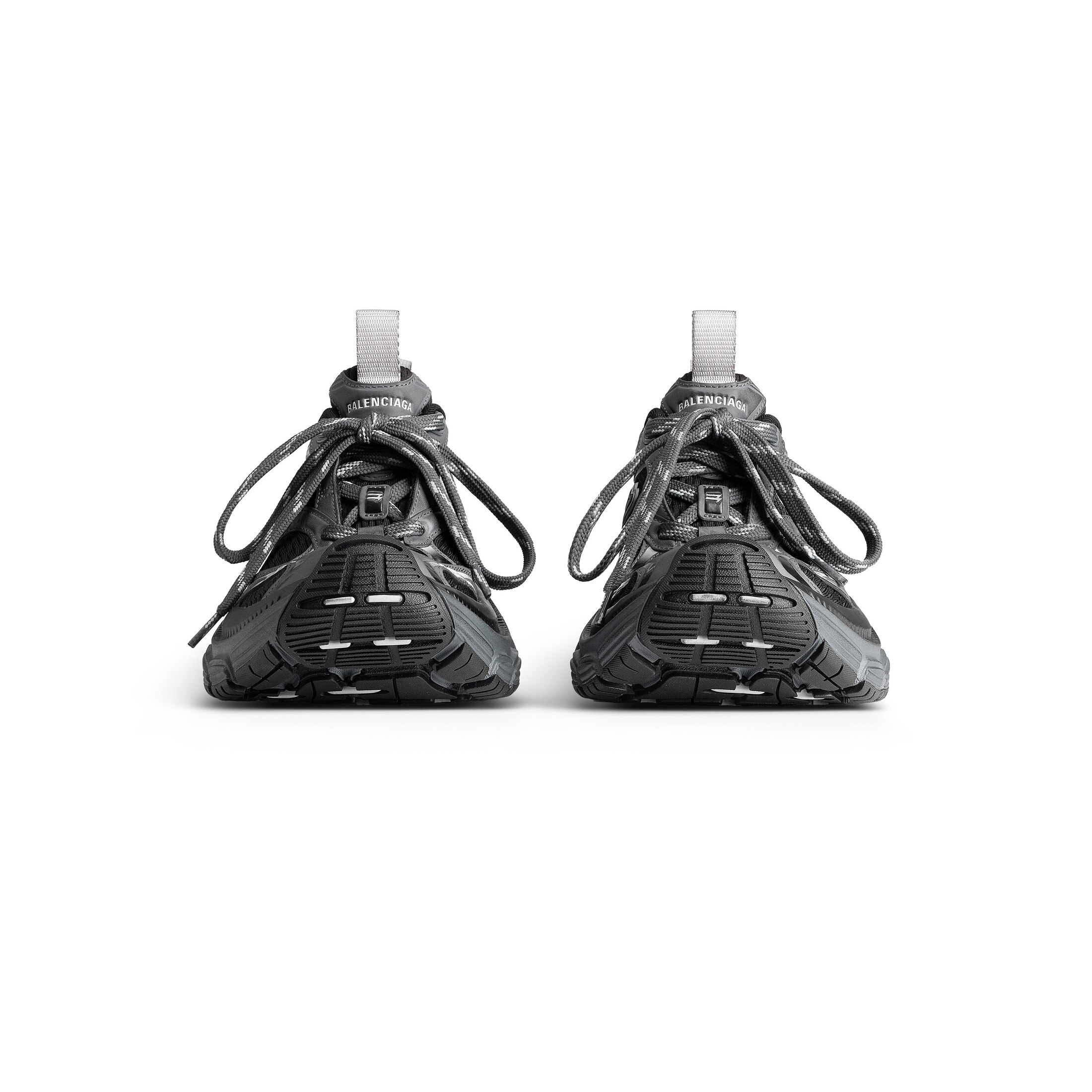 6xl sneaker