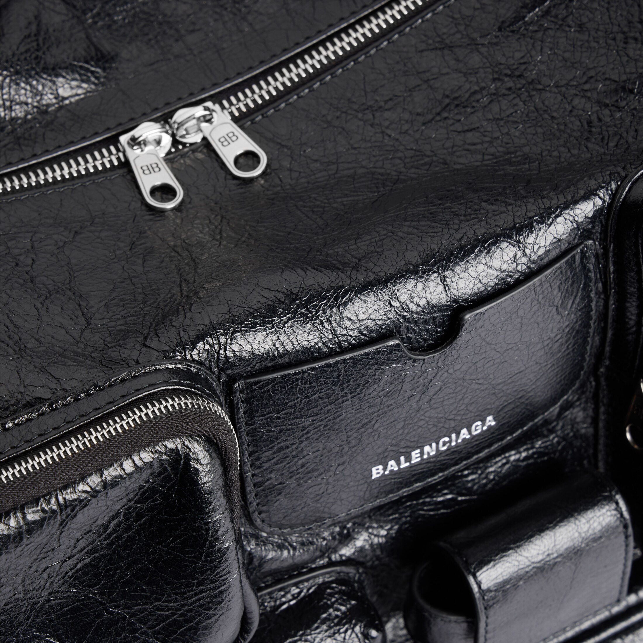 superbusy sling bag