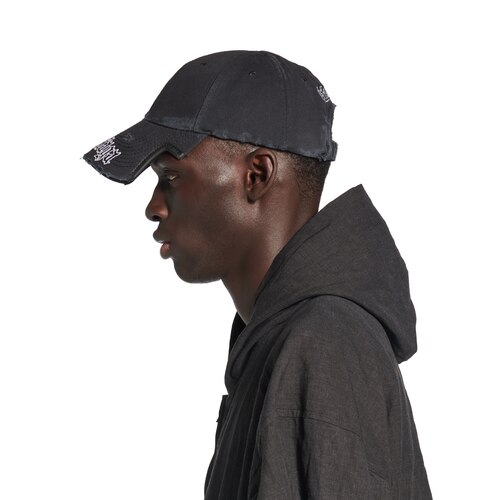 blackletter script キャップ